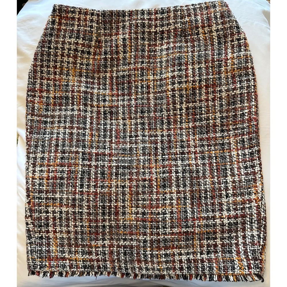 Calvin Klein Tweed Wool Blend Fringe Hem Pencil Skirt Size 8/Classic/Fall/Preppy